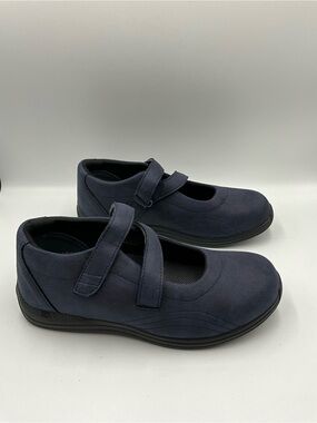 DREW Flats Size 8.5 WW Navy Mary Jane Strap Comfort Flats